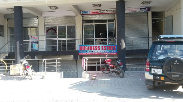 4 storey plaza for sale in Gulrez main commercial market. rental value above 1 lakh